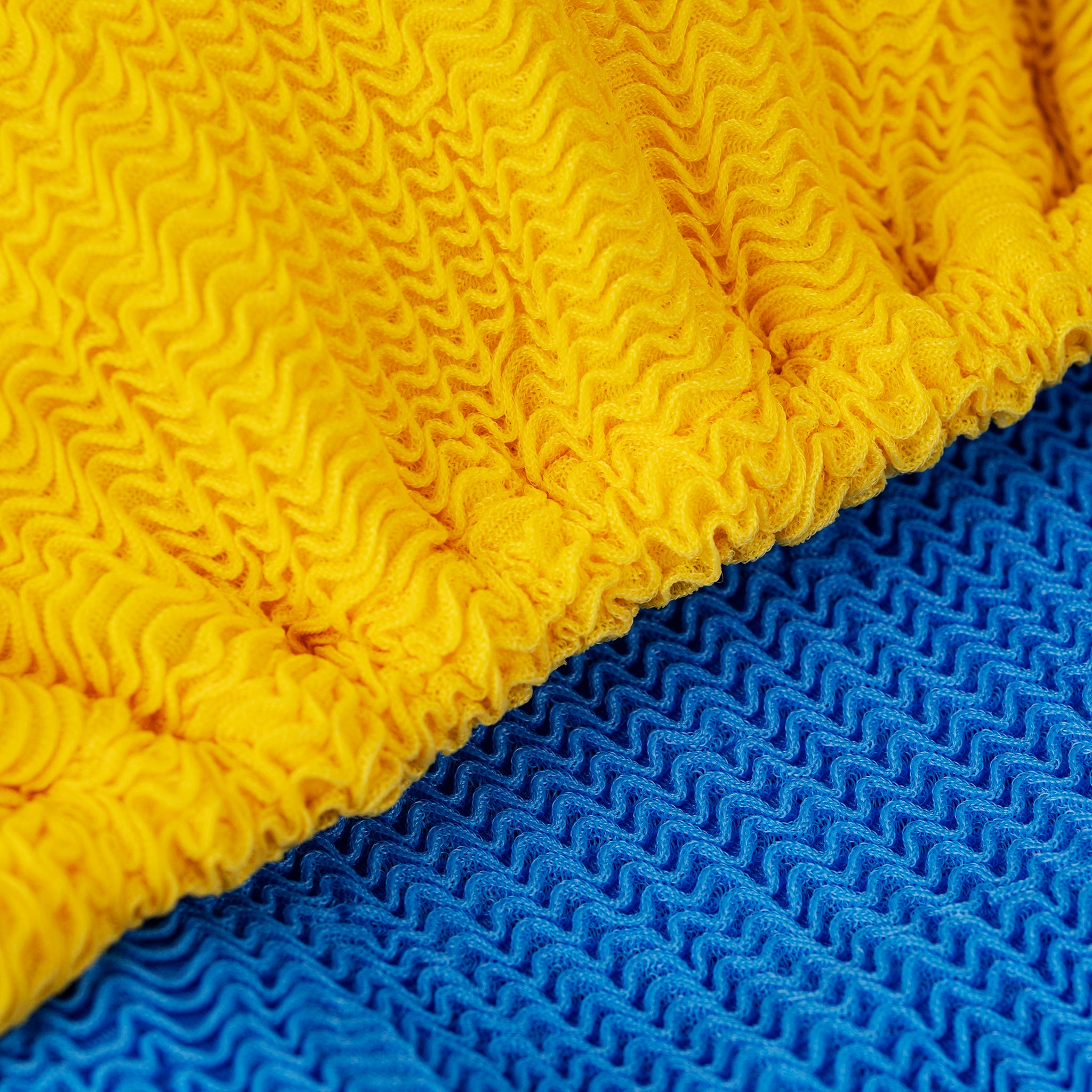 Crinkle Yellow Blue